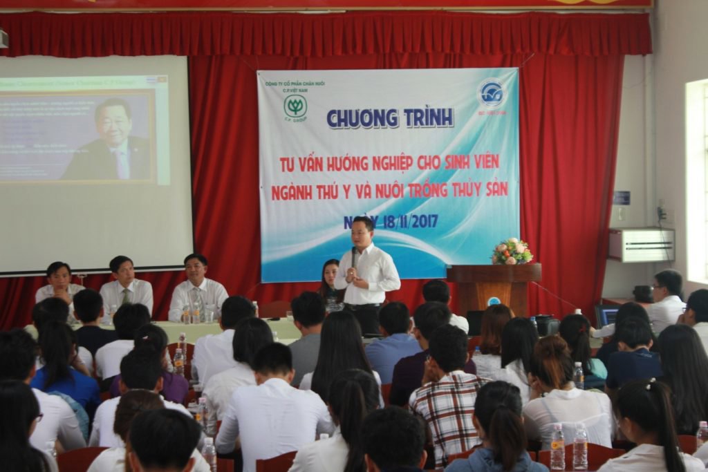 Tư vấn và định hướng nghề nghiệp cho sinh viên ngành Thú y